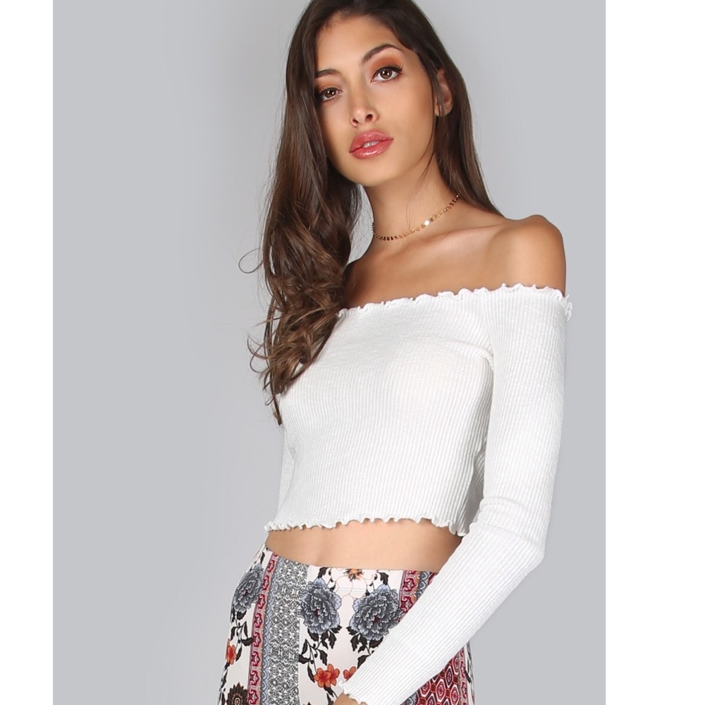 🌸Rib knit edge crop Bardot top🌸